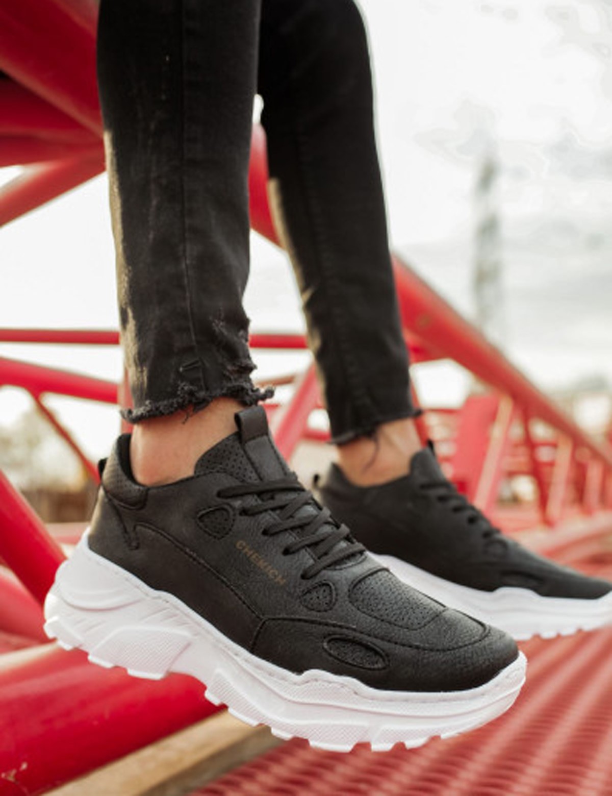 Ανδρικά ασπρόμαυρα Sneakers δερματίνη τρακτερωτή σόλα CH089M φωτογραφία